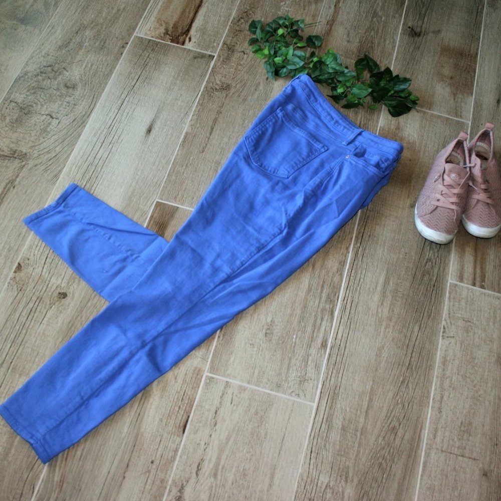 NYDJ Capris - 8